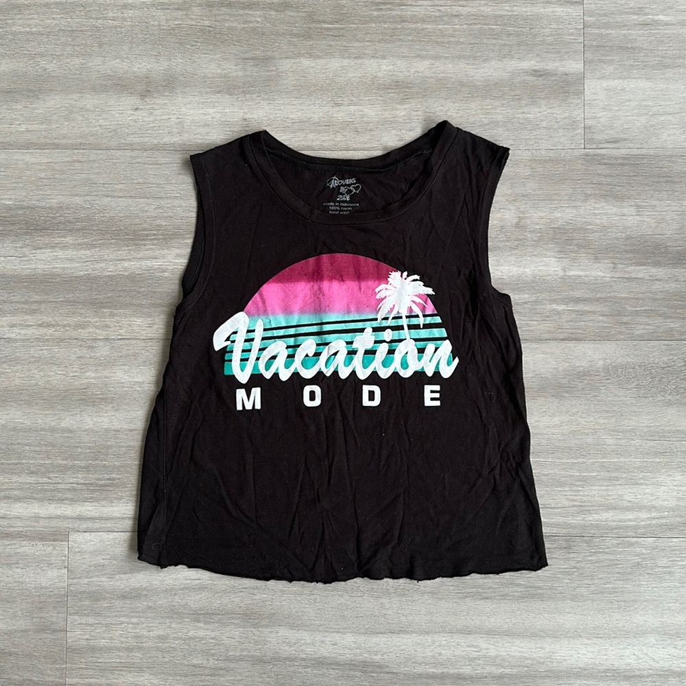 Flowers by Zoe size medium muscle tank top vacation mode 100% rayon